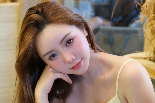 Quỳnh Kool tái xuất phim giờ vàng cùng Mạnh Trường