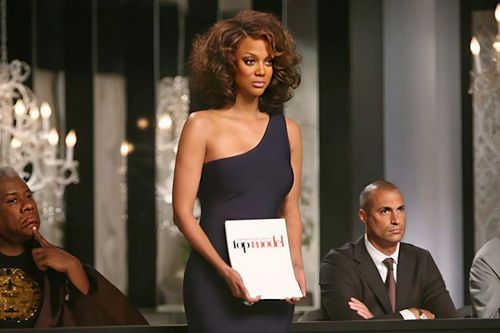 Cựu thí sinh tung bản hợp đồng với America's Next Top Model gây dậy sóng