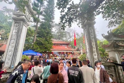 Du lịch lễ hội Phú Thọ: Đậm bản sắc, giàu trải nghiệm