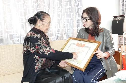 Niềm vui đầu xuân của những gia đình liệt sĩ