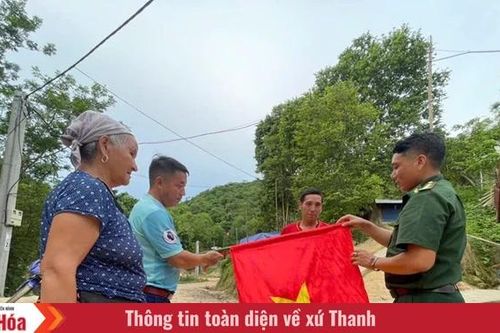 Đón tết cùng đồng bào...