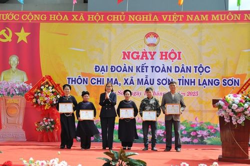 Lan tỏa gia đình văn hóa