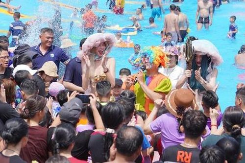 TP.HCM thu 12.150 tỷ đồng từ du lịch tết Bính Ngọ, đón hơn 4,3 triệu lượt khách
