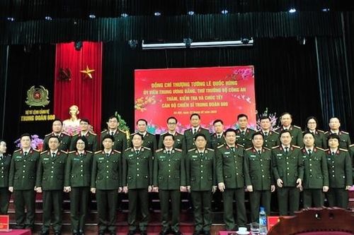 Thứ trưởng Lê Quốc Hùng kiểm tra công tác trực Tết, chúc Tết cán bộ, chiến sĩ