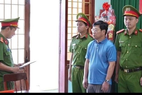 Giám đốc một doanh nghiệp bị khởi tố tội trộm cắp tài sản với số tiền hơn 30 tỷ đồng