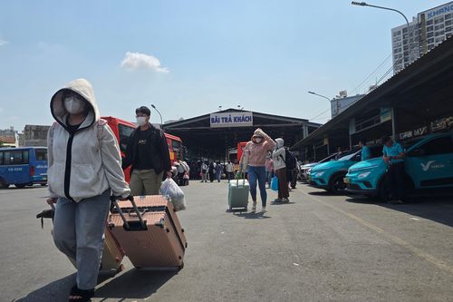 Cửa ngõ TP.HCM thông thoáng ngày mùng 6 Tết