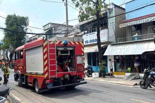 Cháy quán cà phê ở TP.HCM: Nghi phát lửa từ kho chứa đồ