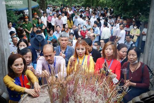 12 lễ hội đầu năm vui nhất miền Bắc