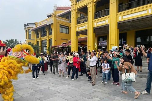 Du lịch Quảng Ninh tăng trưởng ấn tượng ngay đầu năm mới