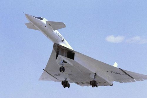 XB-70 Valkyrie - Giấc mơ oanh tạc cơ siêu thanh Mach 3 dang dở của Mỹ