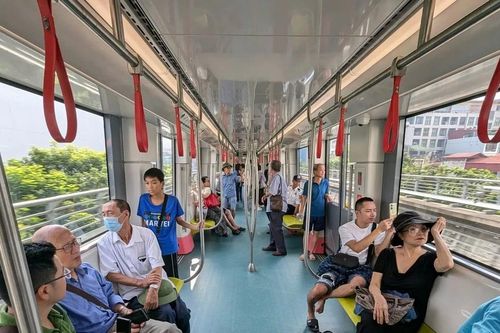 Hà Nội: Hai tuyến đường sắt trên cao chở hơn 240.000 lượt khách trong dịp Tết