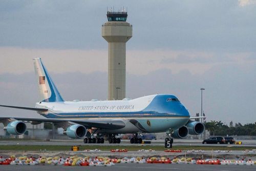 Tổng thống Donald Trump muốn một sân bay mang tên mình