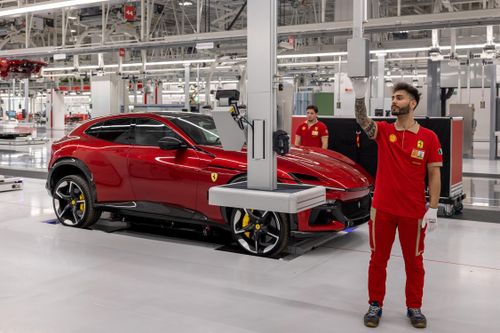 Đầu năm, Ferrari 'thưởng đậm' cho nhân viên