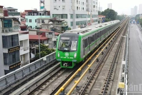 Hà Nội Metro vận hành an toàn tuyệt đối 3.333 lượt tàu chở khách dịp Tết