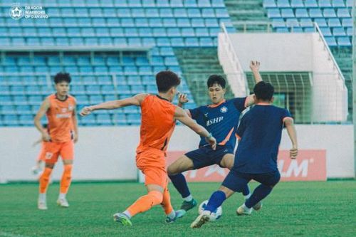 Khai xuân và derby