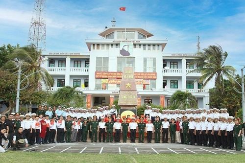 Trường Sa trong trái tim người Việt