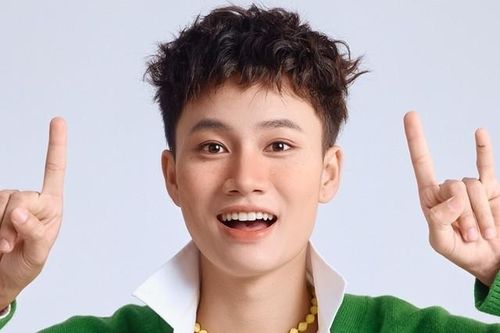 Làm mascot, diễn bar 2h đêm và quá khứ bị khinh thường của diễn viên Đoàn Thế Vinh