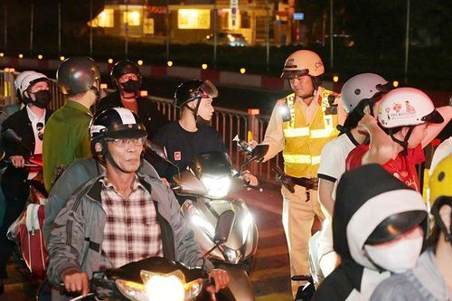 CSGT TPHCM xử lý hơn 10 nghìn trường hợp vi phạm trong 9 ngày nghỉ Tết