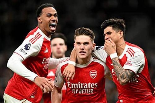 Viktor Gyokeres rực sáng với cú đúp, Arsenal đè bẹp Tottenham 4-1