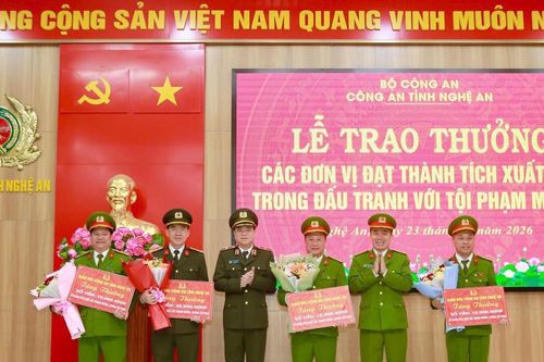 Nghệ An: Trao thưởng các đơn vị đạt thành tích xuất sắc trong đấu tranh với tội phạm ma túy