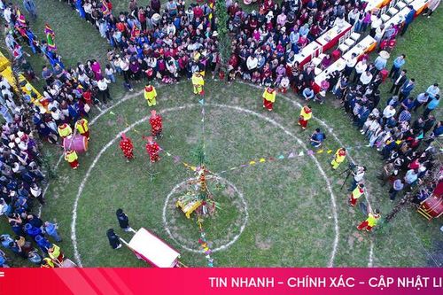 Nhiều trò chơi dân gian đặc sắc tại Lễ hội tìm trâu và mở cửa rừng