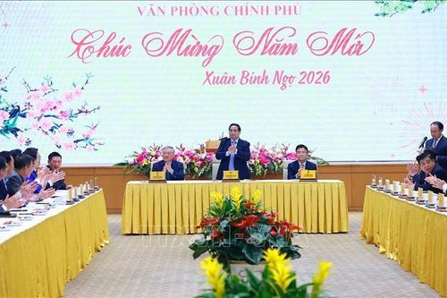 Thủ tướng: Văn phòng Chính phủ triển khai nhiệm vụ ngay ngày đầu làm việc sau kỳ nghỉ Tết