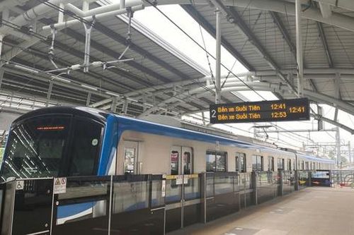 Metro số 1 phục vụ hơn 571.000 lượt hành khách trong 7 ngày Tết