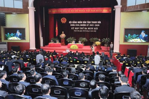Khen thưởng 32 tập thể, cá nhân có nhiều đóng góp cho hoạt động HĐND tỉnh khóa XVIII