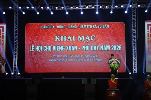 Khai hội Chợ Viềng Vụ Bản: Khẳng định giá trị văn hóa tâm linh lâu đời