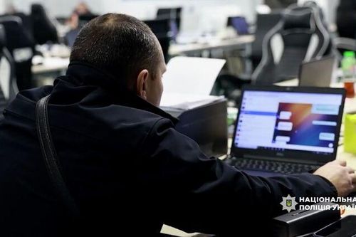 Người Séc thiệt hại hàng trăm triệu USD do lừa đảo trực tuyến
