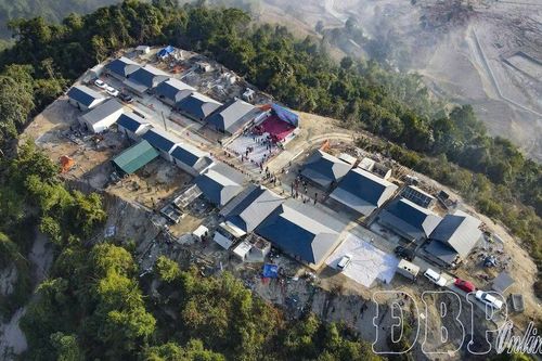 Trong những ngôi nhà mới