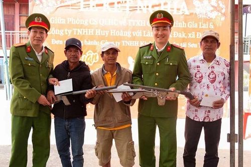 Gắn kết, giữ vững an ninh trật tự ở cơ sở