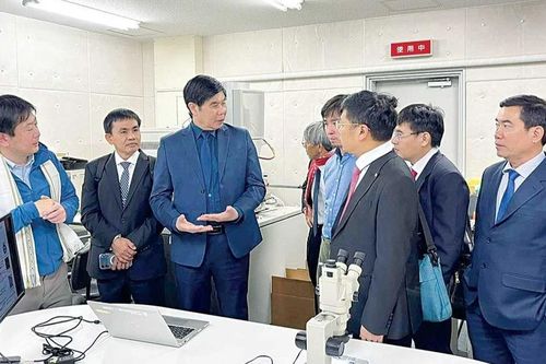 Đẩy mạnh hội nhập trong đào tạo và nghiên cứu khoa học