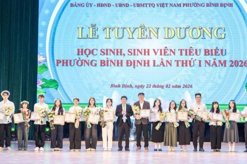 Các địa phương Đông Gia Lai tuyên dương học sinh, sinh viên tiêu biểu