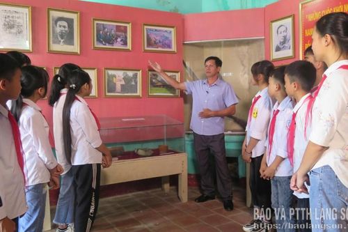 Dấu son lịch sử