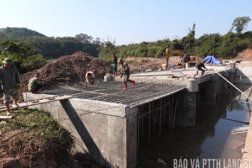 Hát Cáy nối đôi bờ mùa xuân