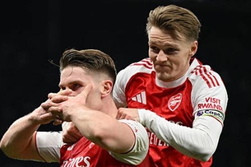 Arsenal vùi dập Tottenham 4-1: Eze và Gyokeres rực sáng tại Derby Bắc London