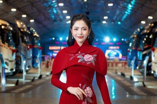 Hành trình vượt khó của ca sĩ Duyên Quỳnh: Từ chiếc xe đạp cũ đến danh hiệu Công dân trẻ tiêu biểu