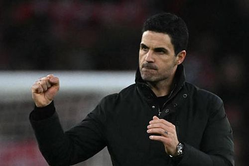 Arsenal đè bẹp Tottenham 4-1 để tái thiết lập khoảng cách 5 điểm với Man City