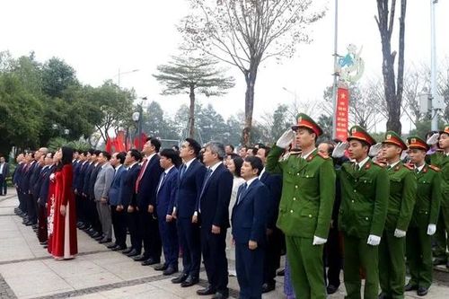 Thiêng liêng Lễ chào cờ đầu năm mới Bính Ngọ 2026