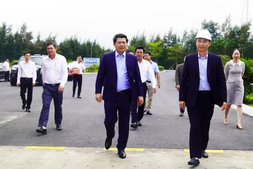 Đồng chí Phó Bí thư Thường trực Tỉnh ủy động viên địa phương, doanh nghiệp đầu xuân mới