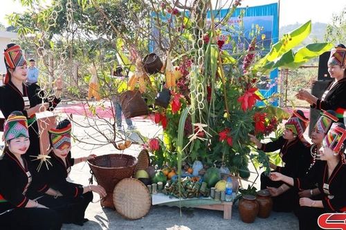 Gìn giữ bản sắc văn hóa truyền thống của đồng bào Khơ Mú