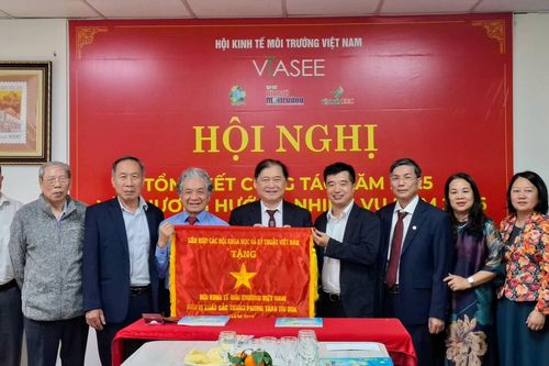 Chủ tịch VUSTA thăm và làm việc với VIASEE và Tạp chí Kinh tế Môi trường