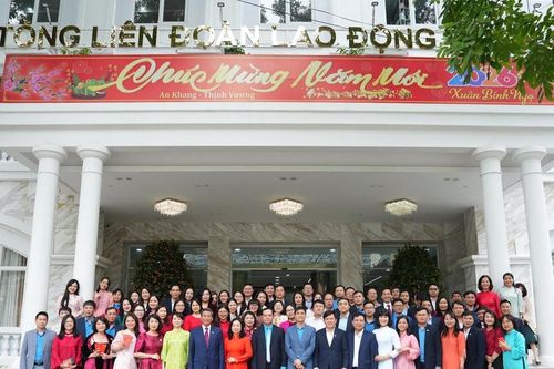 Gặp mặt đầu xuân, giao nhiệm vụ năm 2026 cho cán bộ cơ quan Tổng Liên đoàn Lao động Việt Nam
