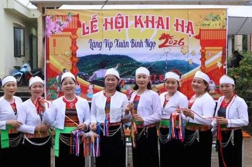 Xuân Ba Vì: Bình yên bản làng, rộn ràng lễ hội