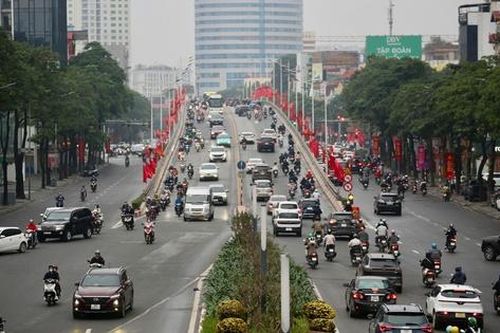 Bất ngờ với tình hình giao thông Hà Nội sáng ngày làm việc đầu tiên sau nghỉ Tết