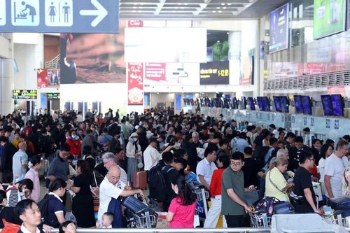 Hàng không Việt thực hiện 9.100 chuyến bay dịp cao điểm Tết, chỉ 61% đúng giờ