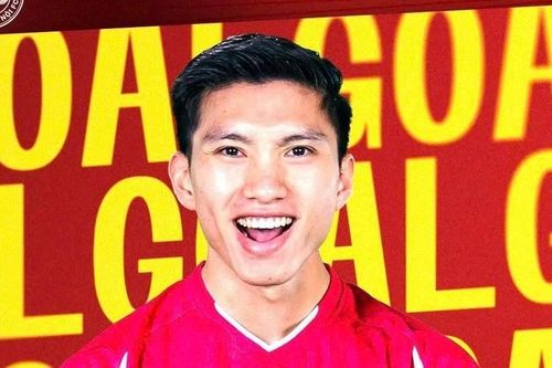 Xem Đoàn Văn Hậu lập siêu phẩm đẳng cấp thế giới