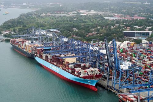 Panama chính thức thu hồi hai cảng huyết mạch, Trung Quốc cảnh báo
