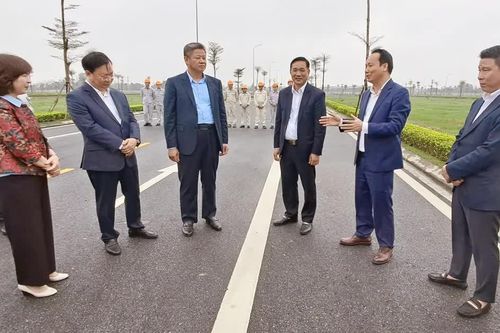 Đẩy nhanh tiến độ cấp phép, tạo điều kiện cho doanh nghiệp đẩy nhanh tiến độ đầu tư
